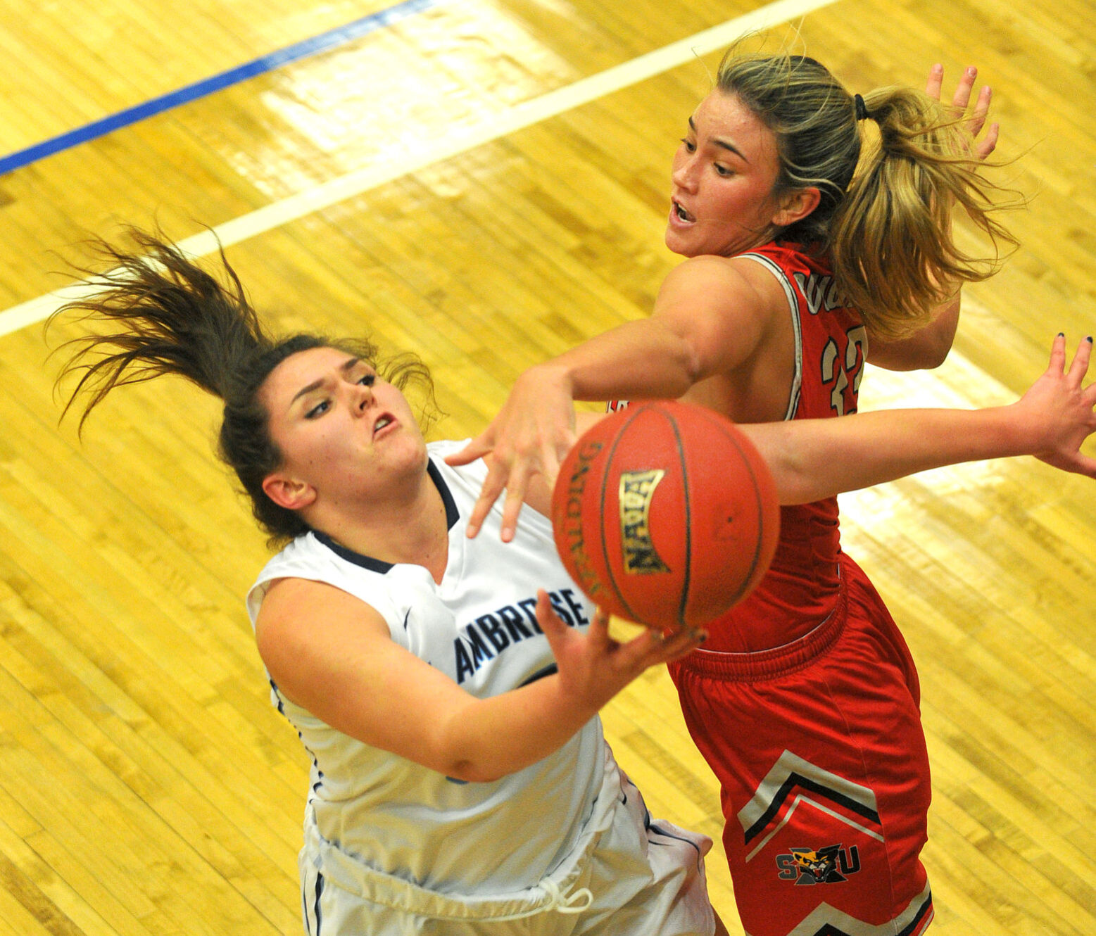 010621-qc-spt-ambrose-hoops-041